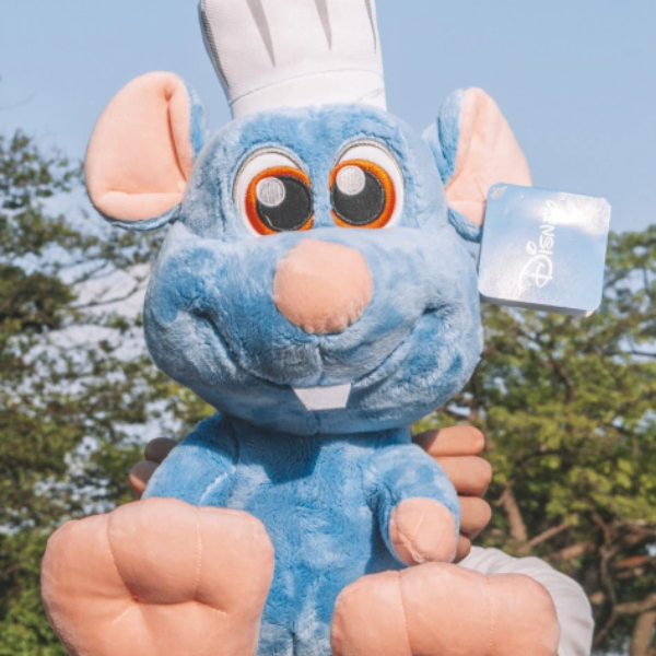 Pelúcia Remy Chef Tamanho Médio - Oficial Disney